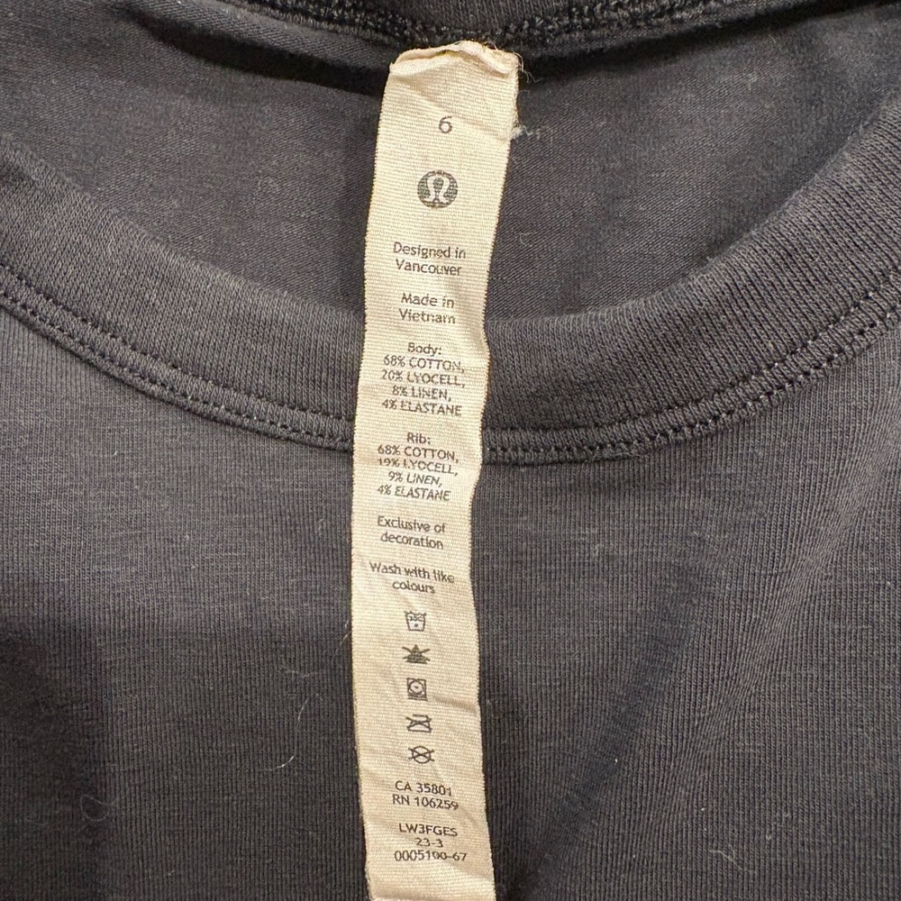 lululemon athletica Black Long Sleeve Tee